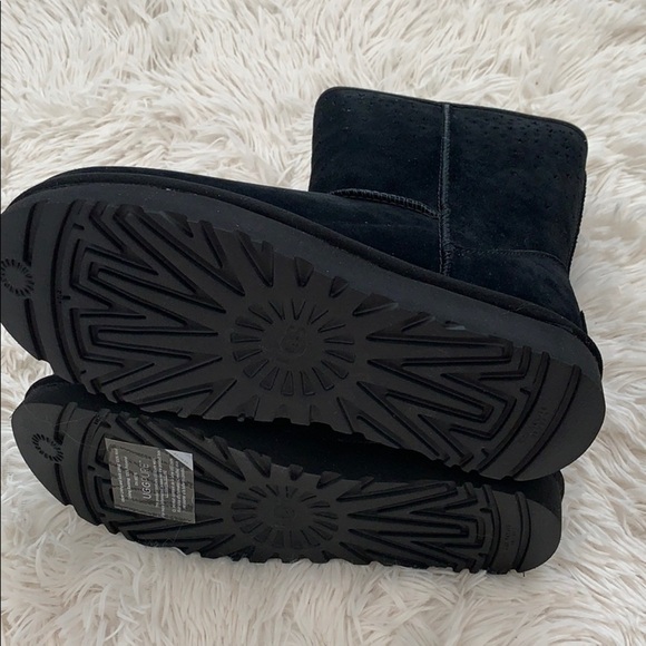 New UGG star girl black boots - Picture 6 of 8